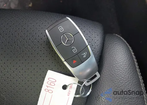 2022 Mercedes-Benz Glc 300 Suv from USA, damaged, VIN W1N0G8DB4NG080996